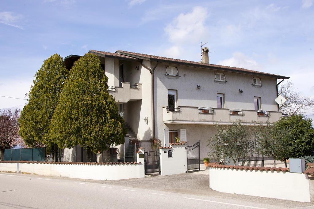 Torretta D'Assisi Bed & Breakfast Tordandrea Bagian luar foto